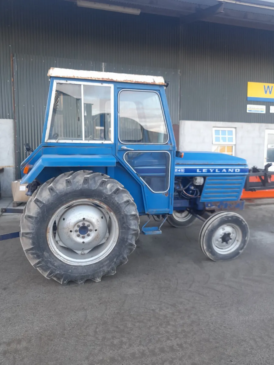 Leyland 245 Tractor - Image 4