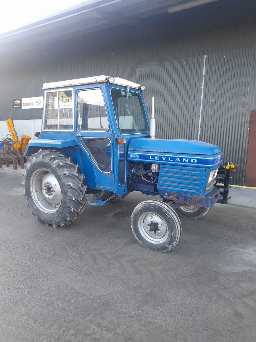Leyland 245 Tractor - Image 3