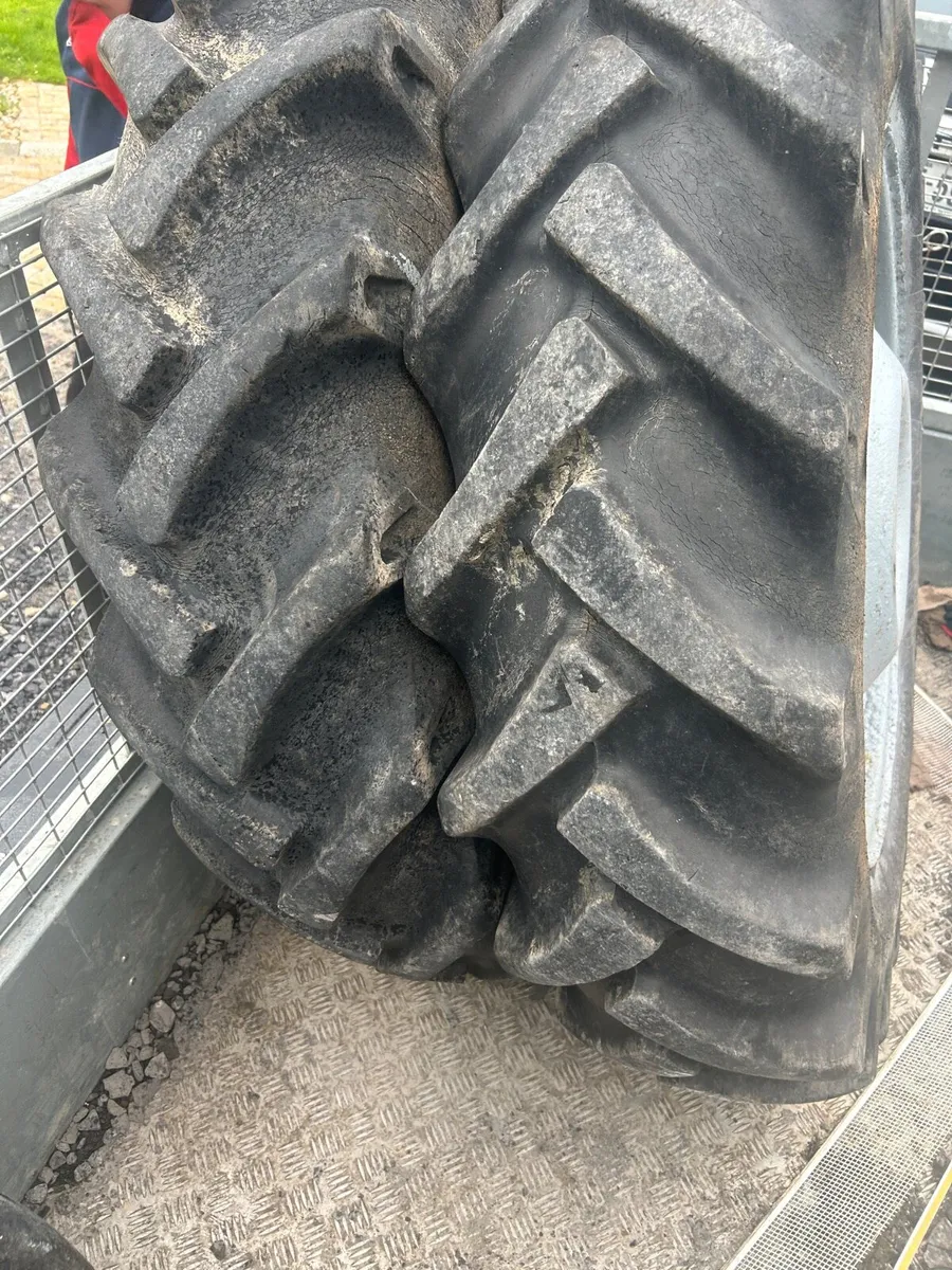 35 tyres and rims - Image 1