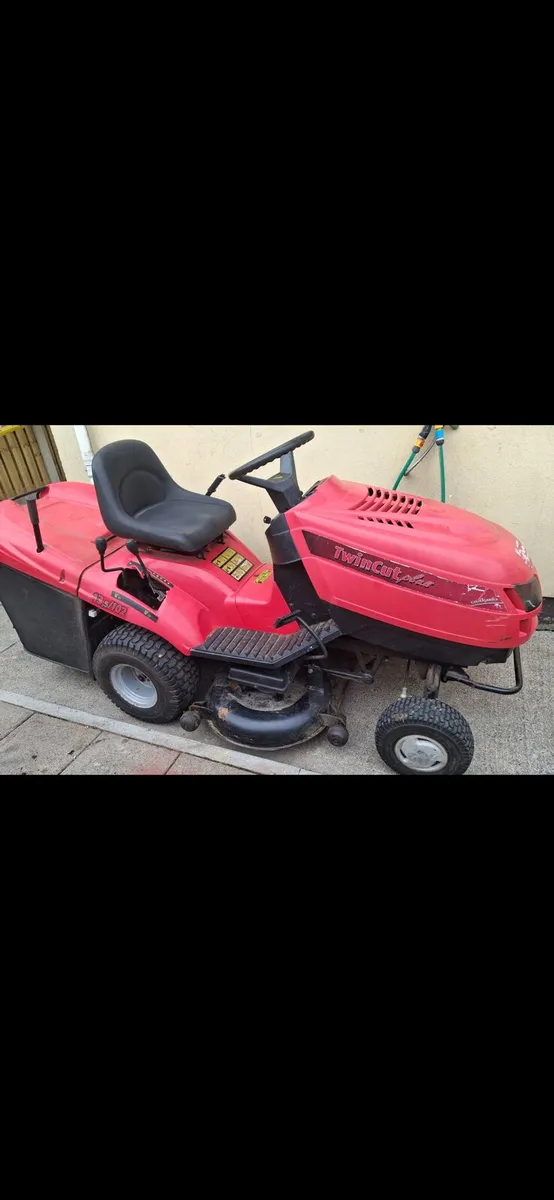 Castlegarden lawnmower twincut - Image 1