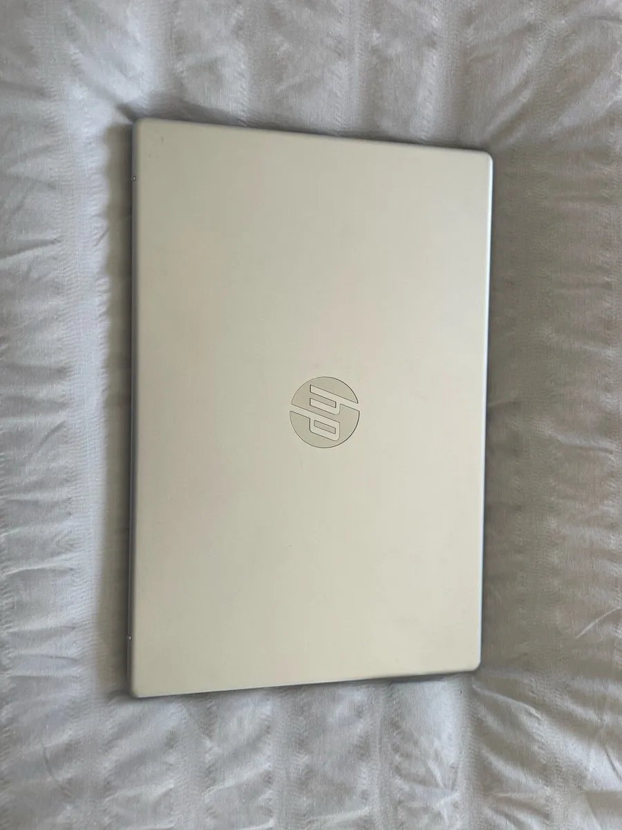 Hp laptop - Image 1