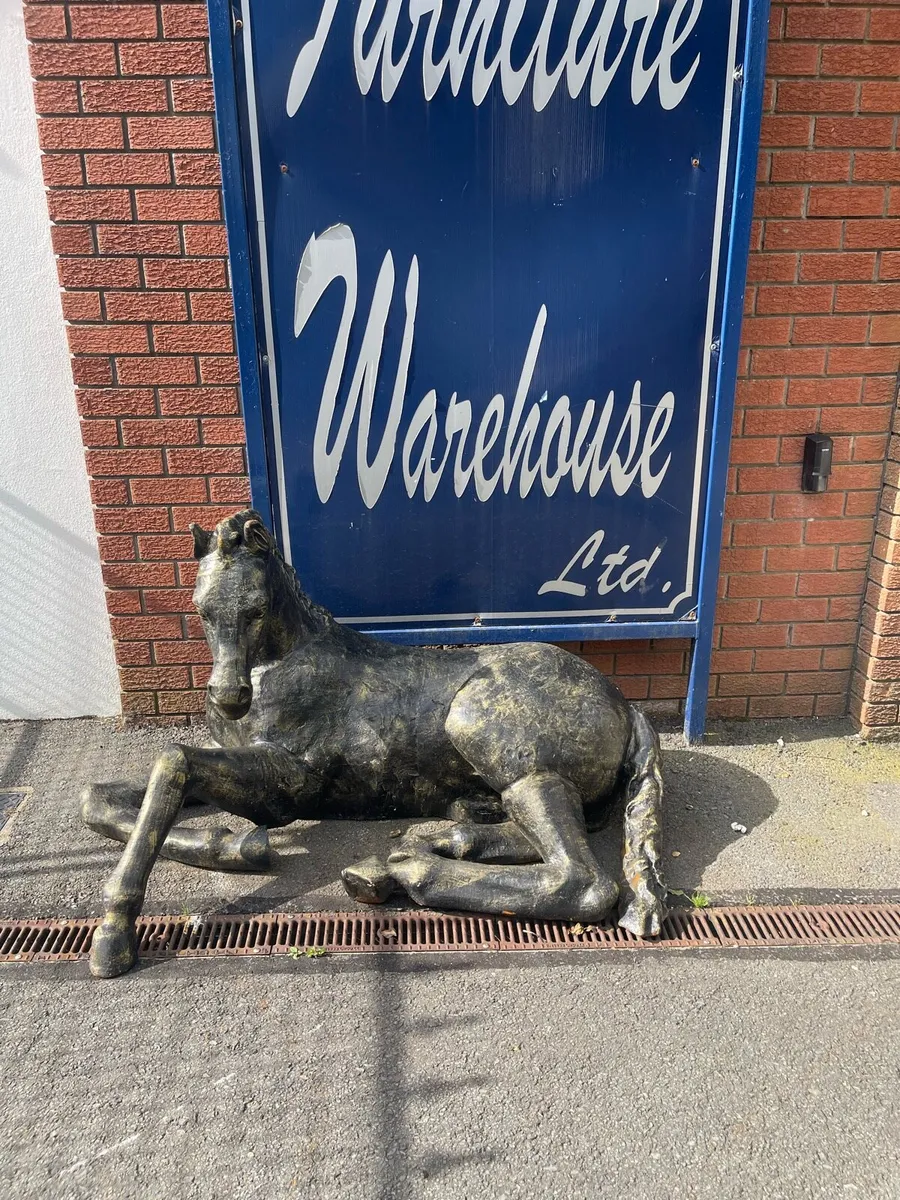 Cast iron life size horse - Image 1