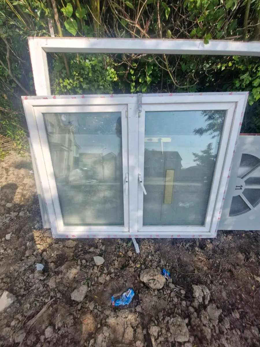 Windows and door - Image 2