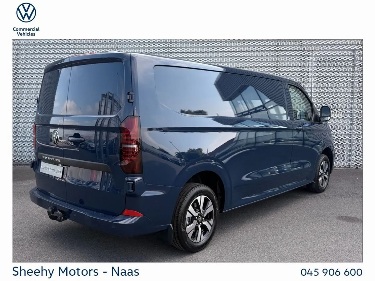Volkswagen Transporter HIGHLINE LWB 170HP AUTOMATI - Image 3