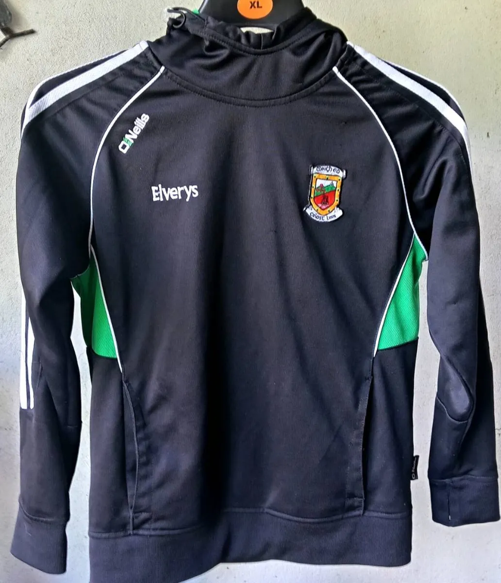 Mayo GAA Top Hoodie - Image 1