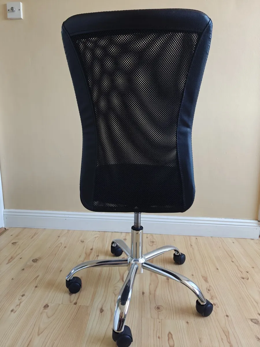 Desk Chair - Image 4
