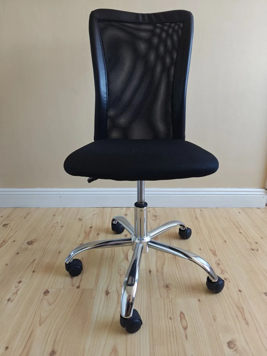 Desk Chair - Image 1