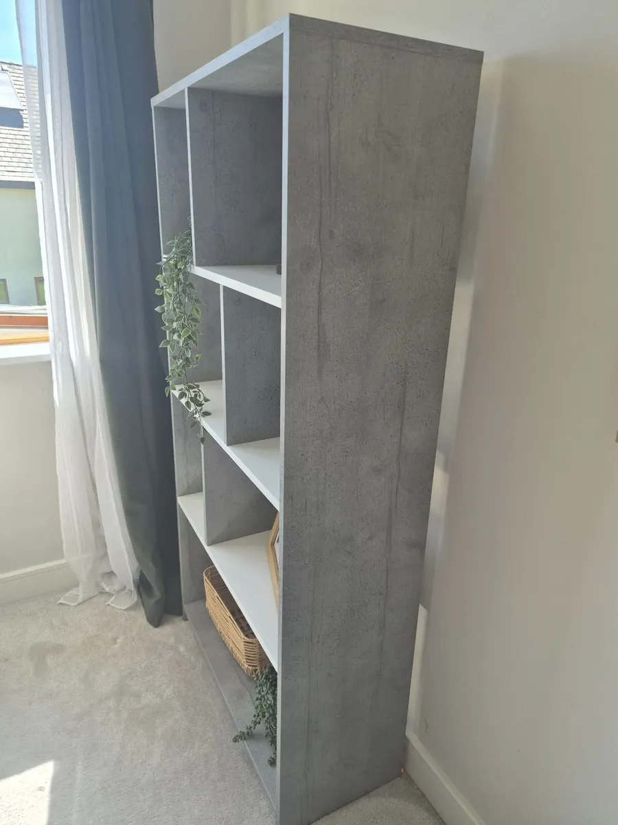 Grey & White Display Bookcase / Shelving Unit – Ex - Image 4