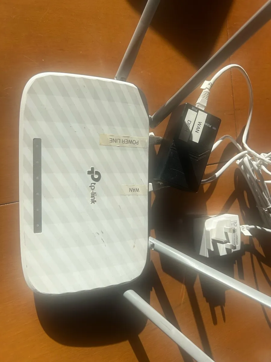 TP link WiFi routers and boosters - Image 3