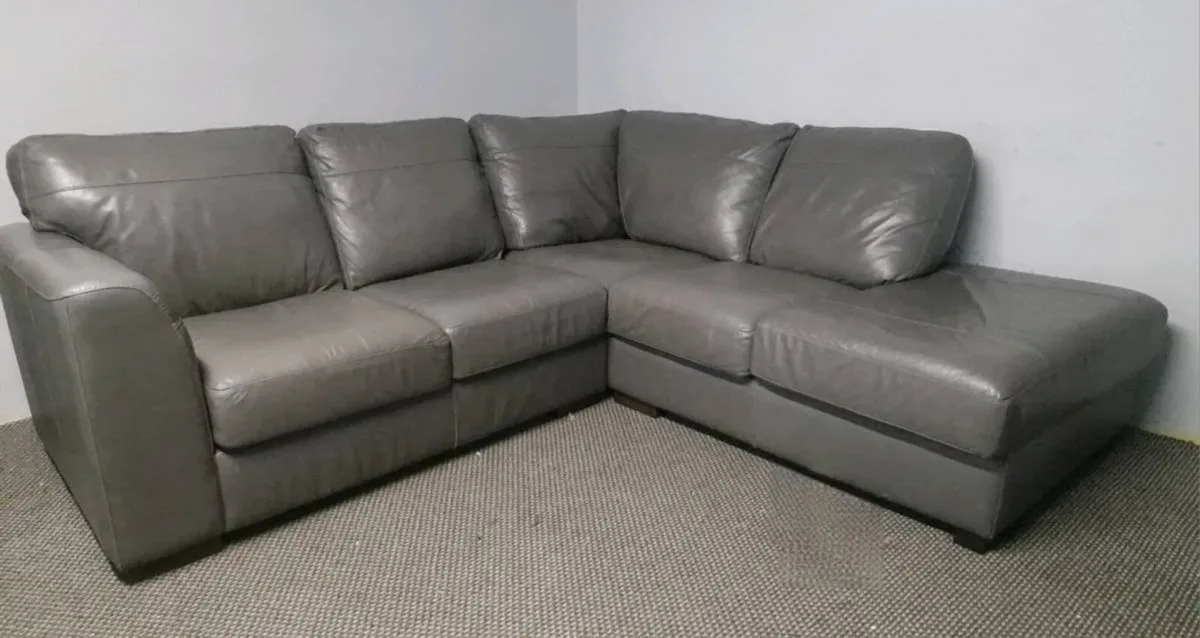 Corner sofa - Image 1