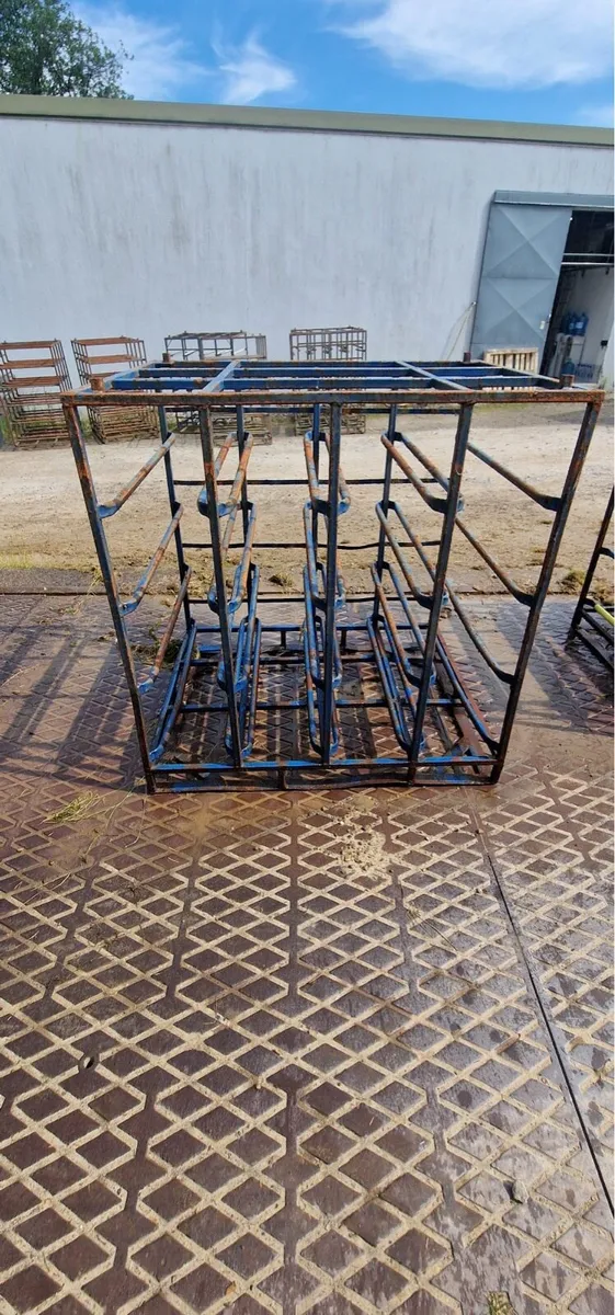 19 Litre Bottle Racks for Sale (32 bottles) - Image 2