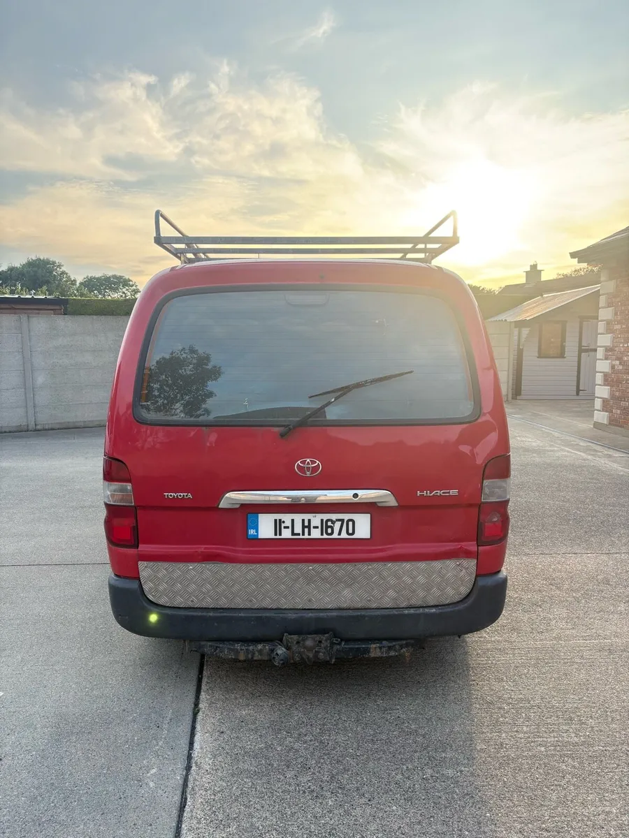 Toyota Hiace - Image 3