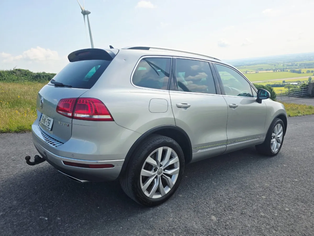 Volkswagen Touareg CV 3.0 TDI 262B 262BHP V6 5DR A - Image 4