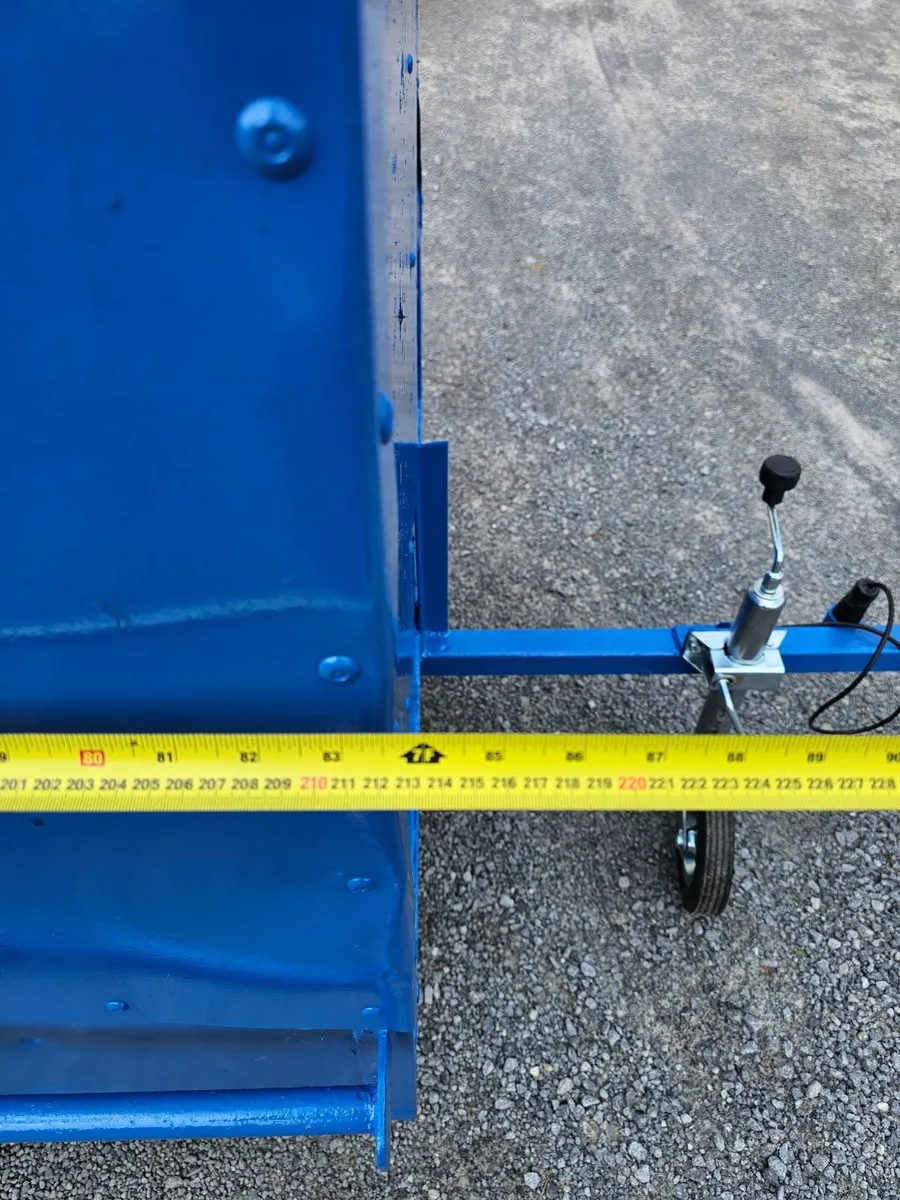 Enclosed trailer €1100 - Image 3