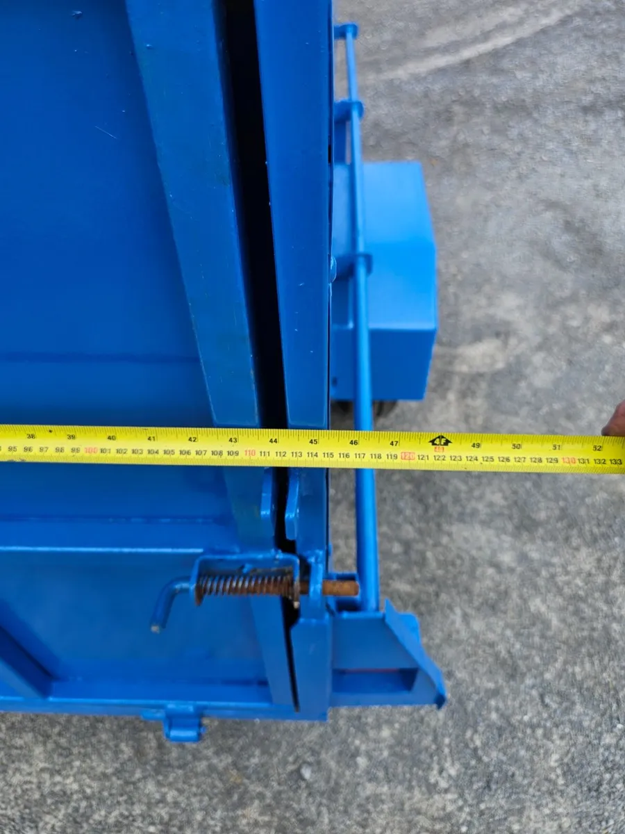 Enclosed trailer €1100 - Image 2