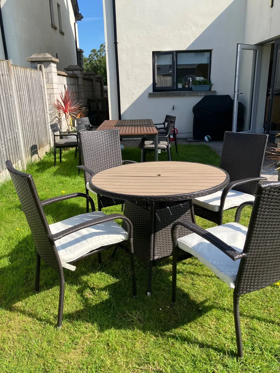 Outdoor Dining Set - Image 4