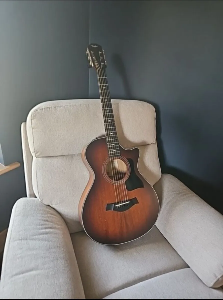 Taylor guitar - Image 2