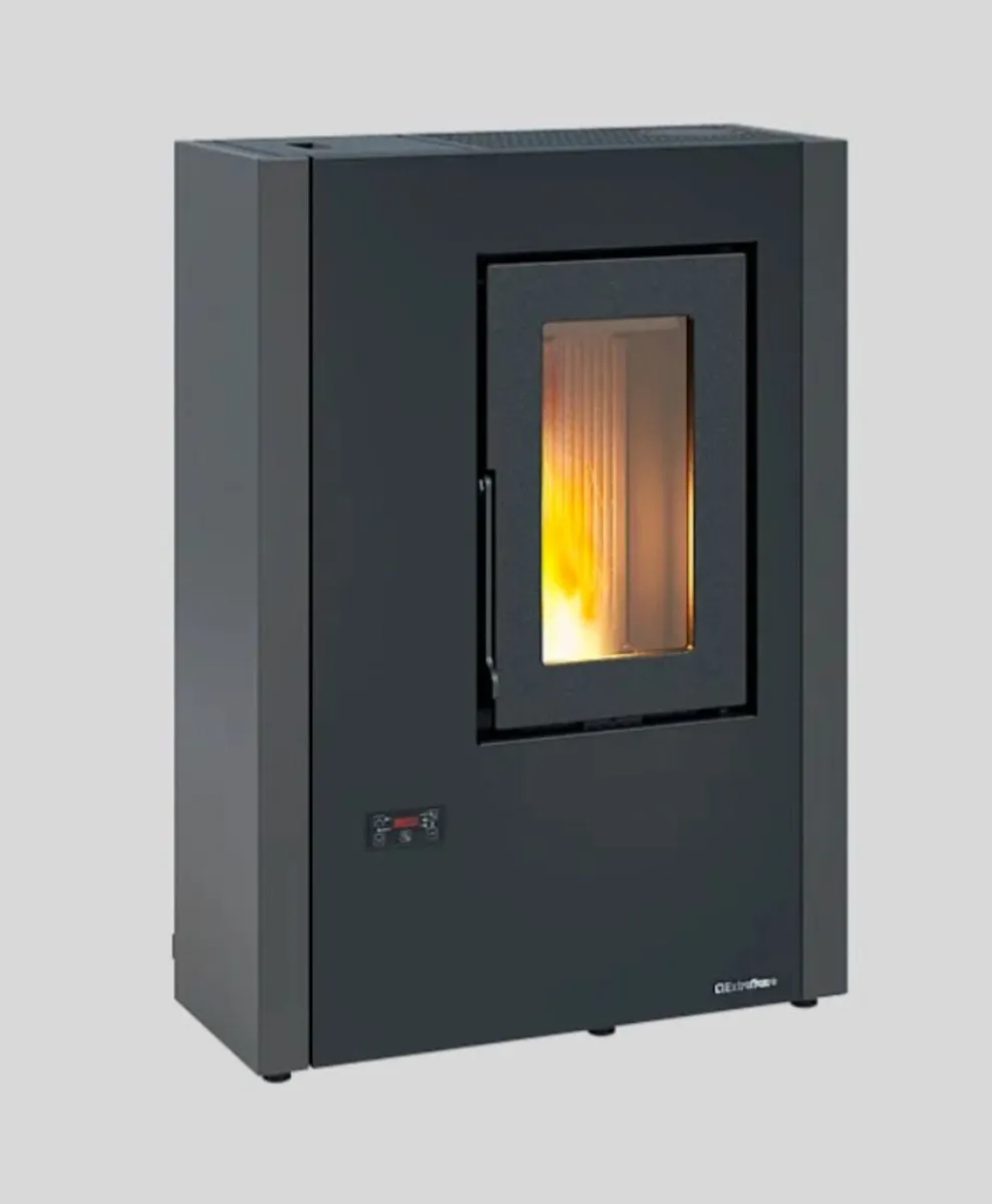 Luisella Maxi Pellet Stove - Image 1