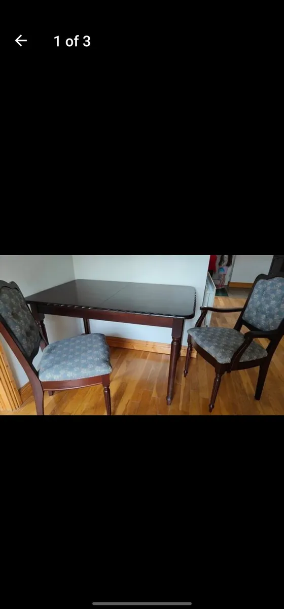 Mahogany table and chairs - Image 1