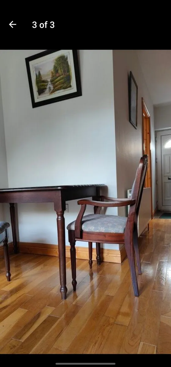 Mahogany table and chairs - Image 3