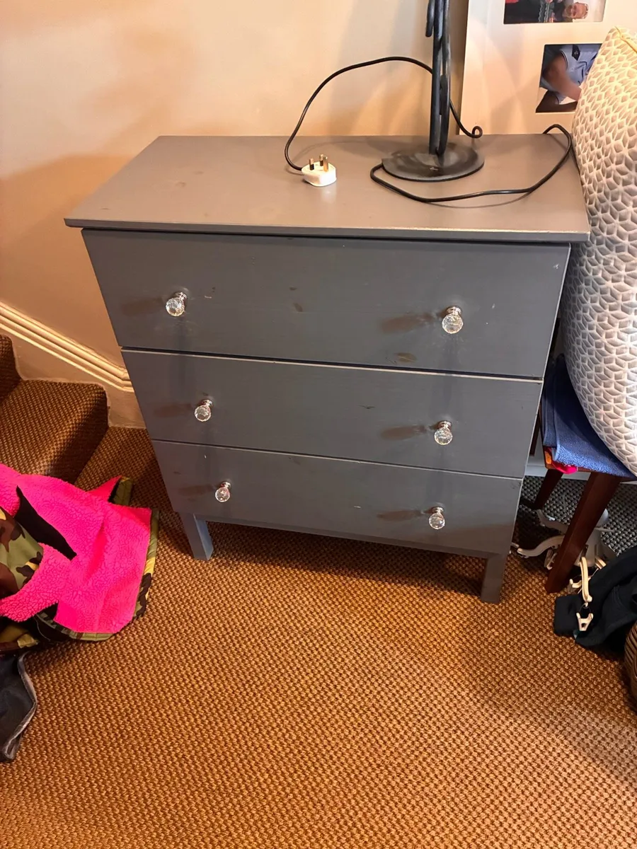 Chest of drawers - Image 2