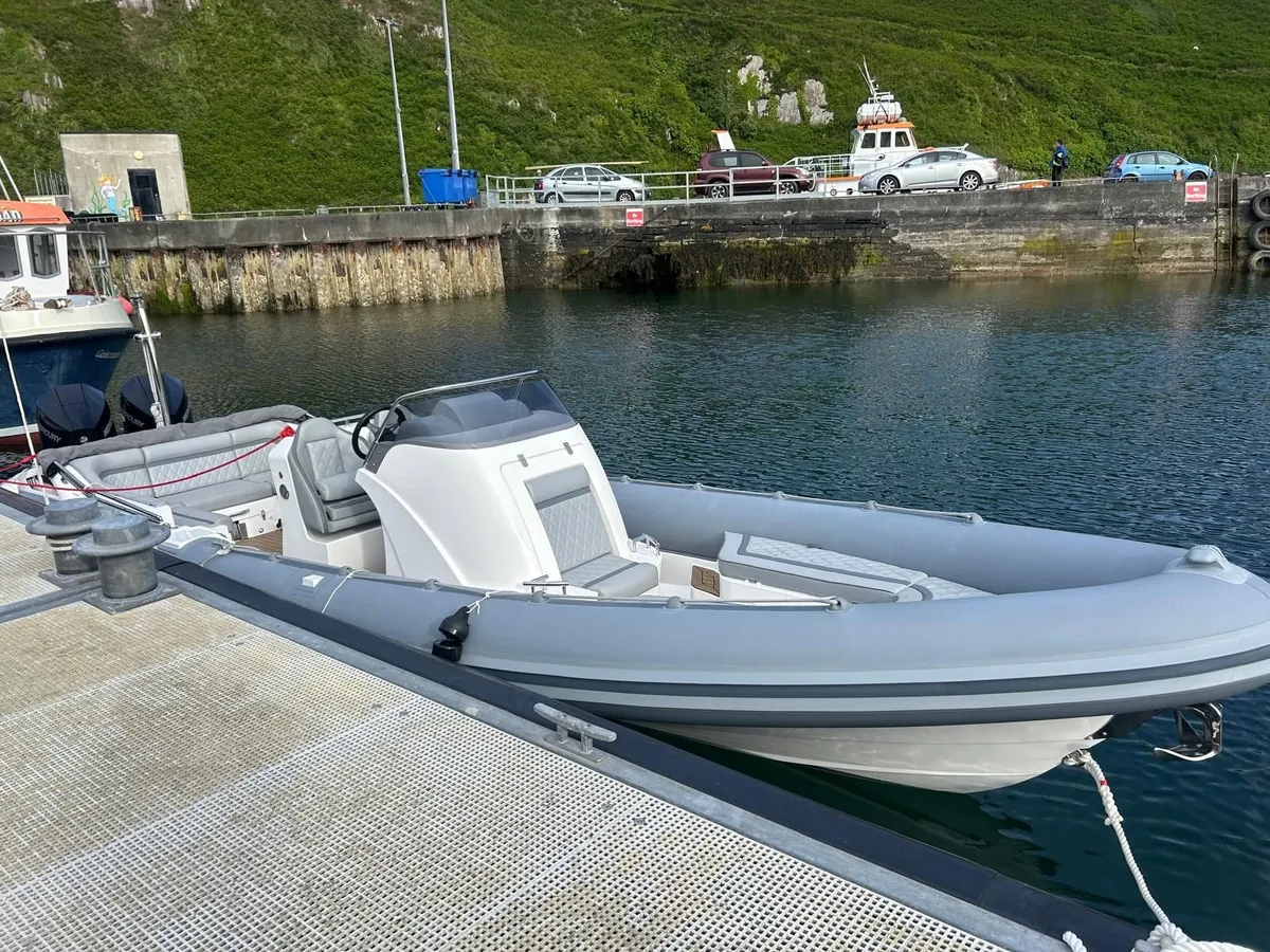 2021 Cobra 8.7m with 450hp - Image 1