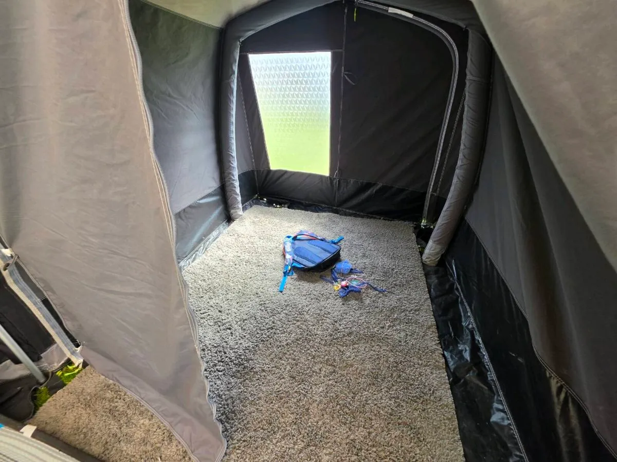 Kampa All-Season Tall Annex + Inner Tent - Image 3