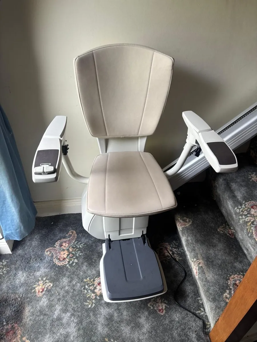Stair lift - Image 2