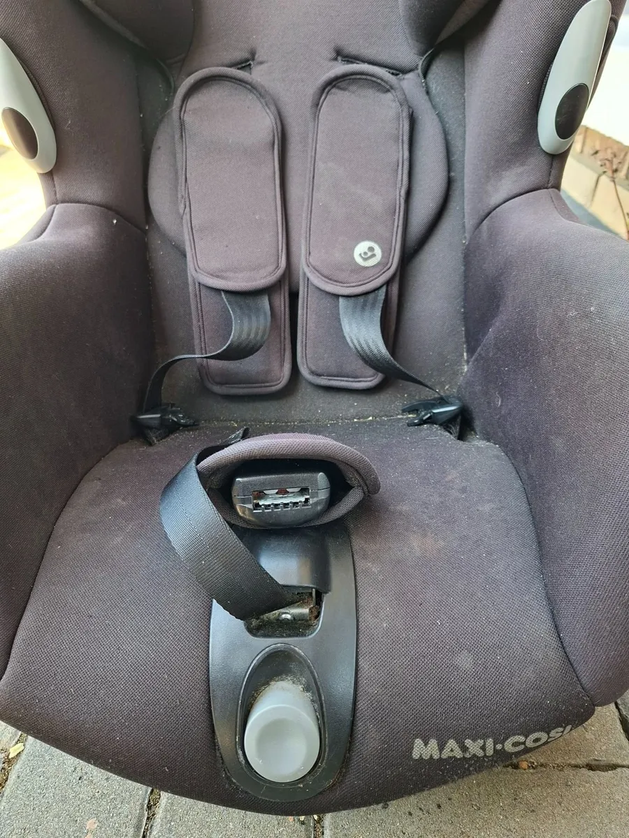 Child Car seat - Image 2