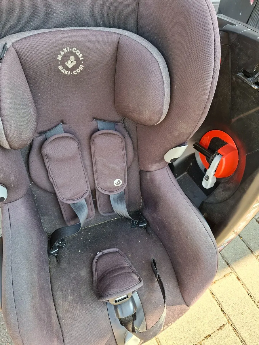 Child Car seat - Image 4