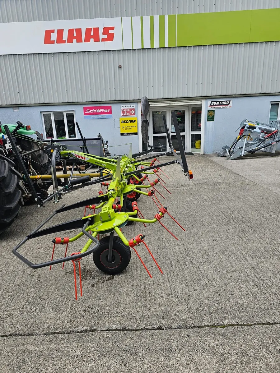 Claas Volto 55 Tedder - Image 2