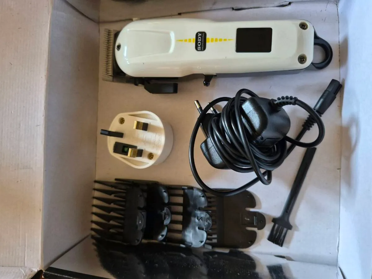 Hair clippers - Image 2