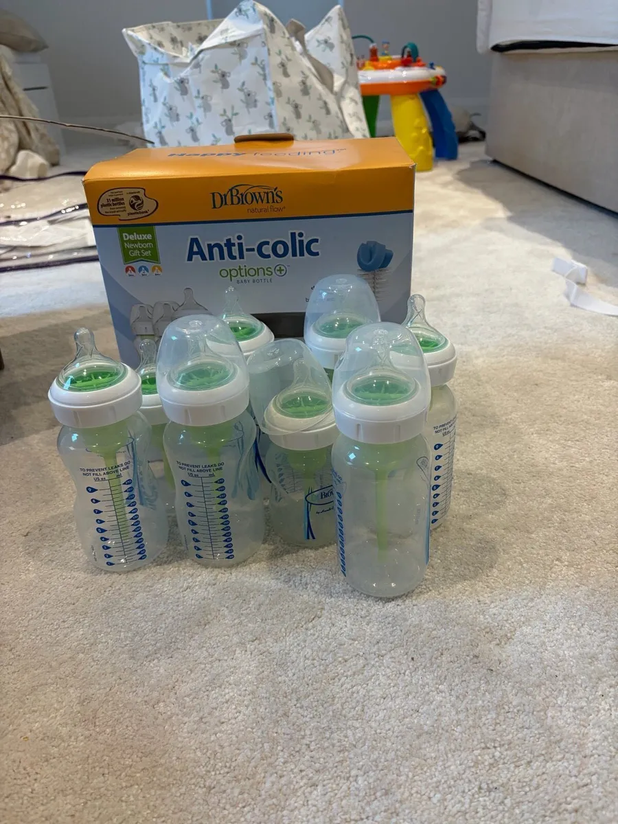 Dr Brown steriliser and bottles - Image 2
