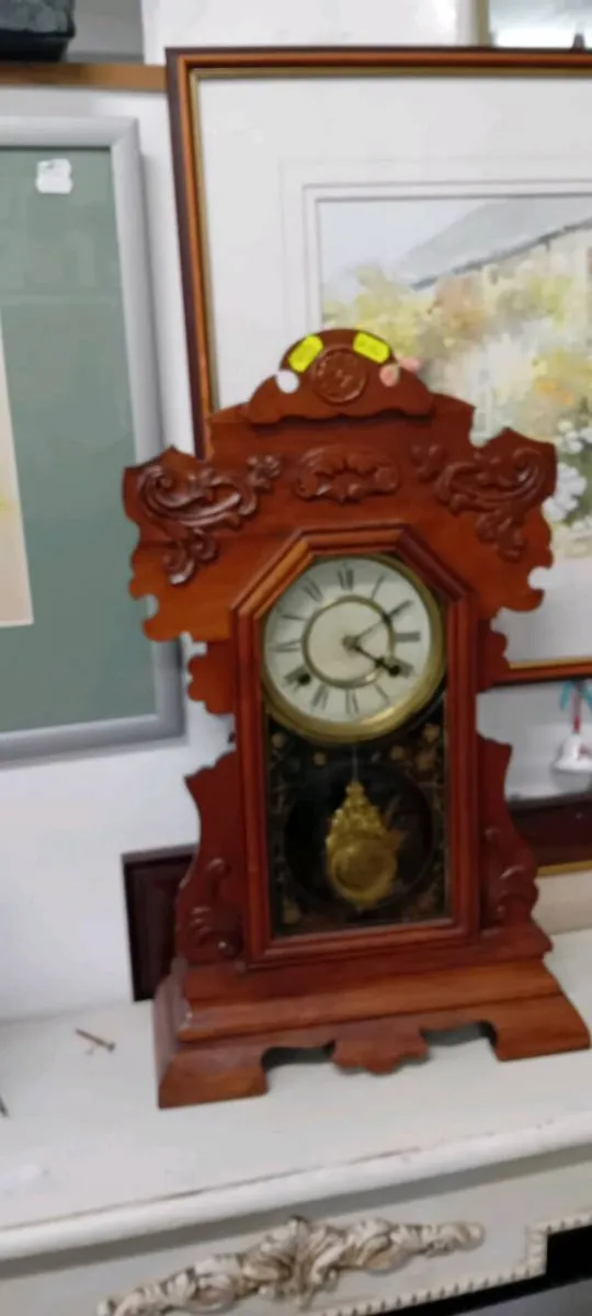 Antique Gingerbread Style Mantle Clock