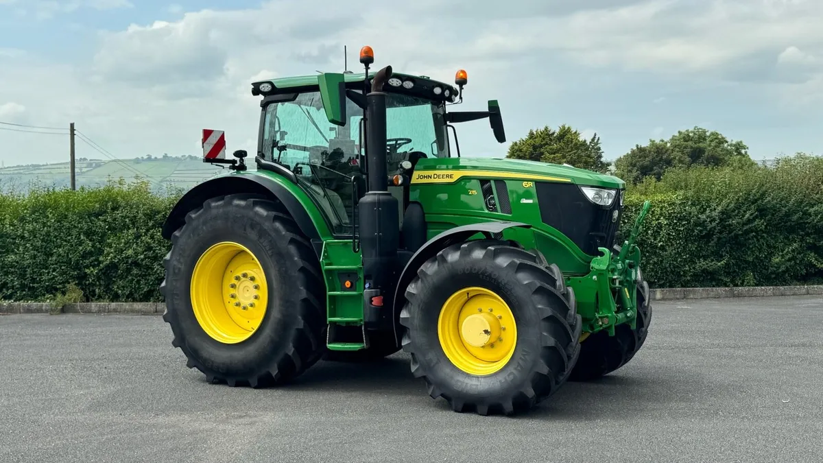 2023 John Deere 6R 215 - Image 1
