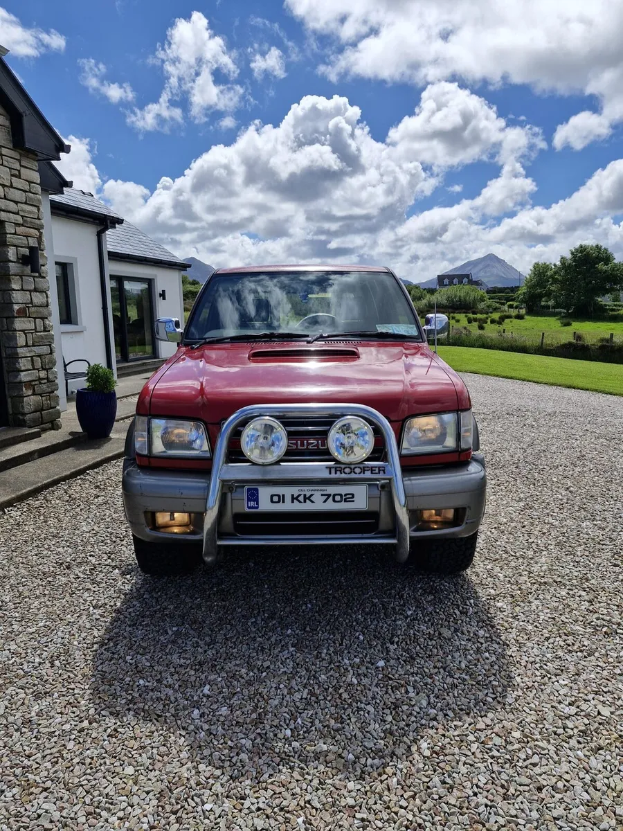 2001 Isuzu trooper 3.1 - Image 1