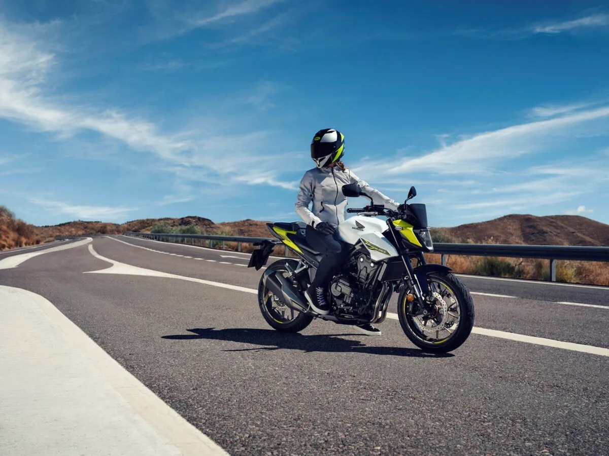 HONDA Hornet 500F E-Clutch NEW *Special Offer* - Image 2