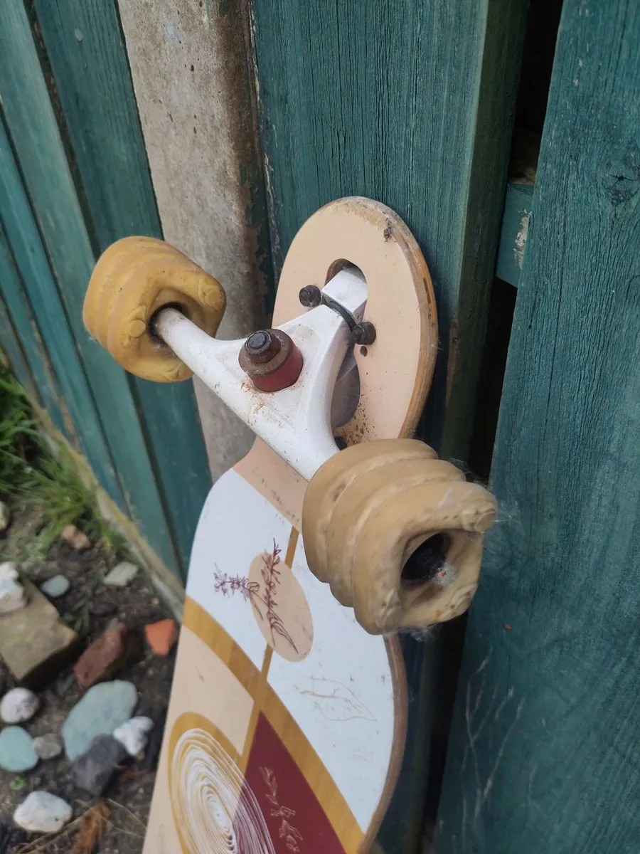 Longboard (Skateboard) - Image 3
