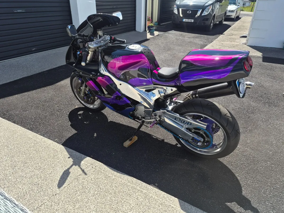 Yamaha custom fzr 1000 - Image 1