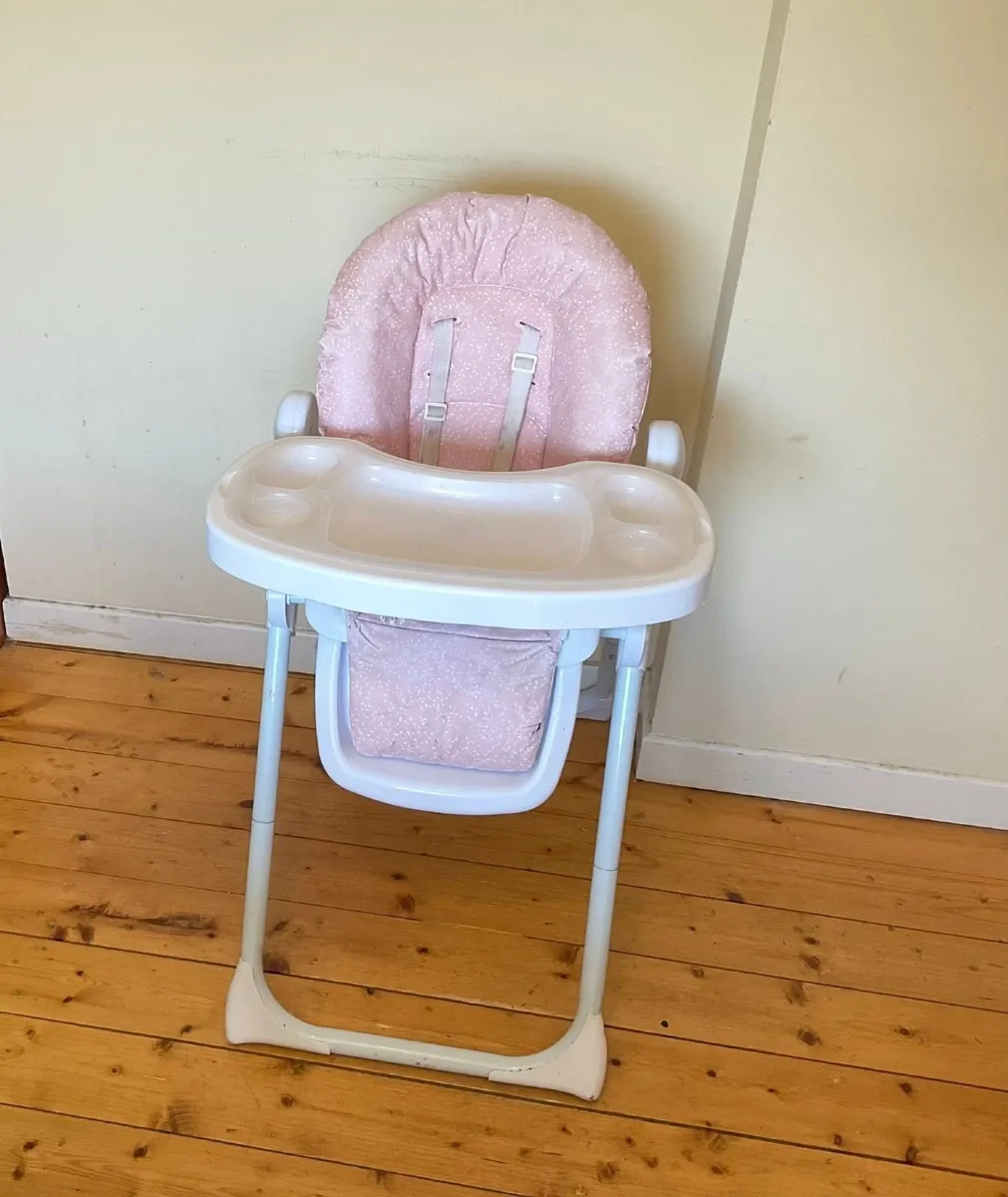 Babylo High Chair with Removable Tray - Image 1