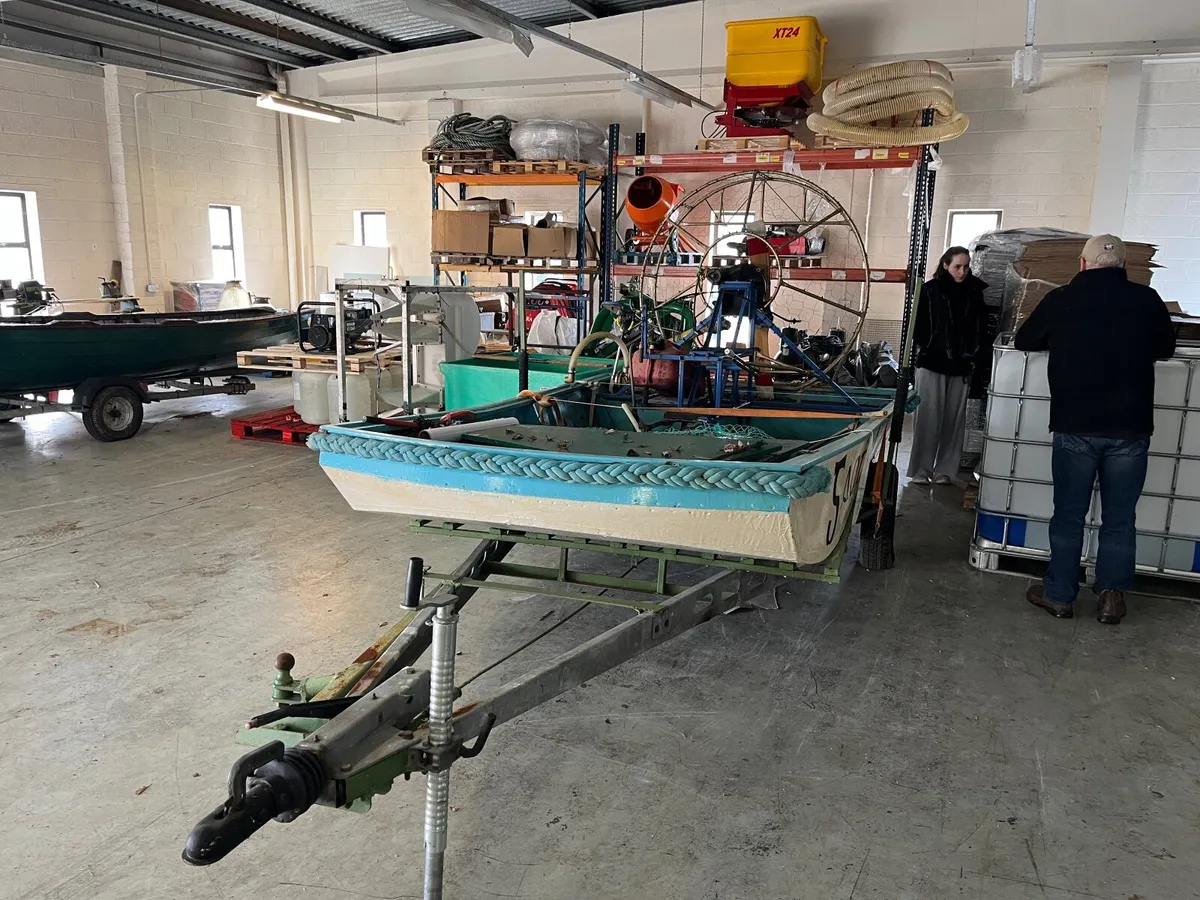Hand built wooden fan boat - Image 3