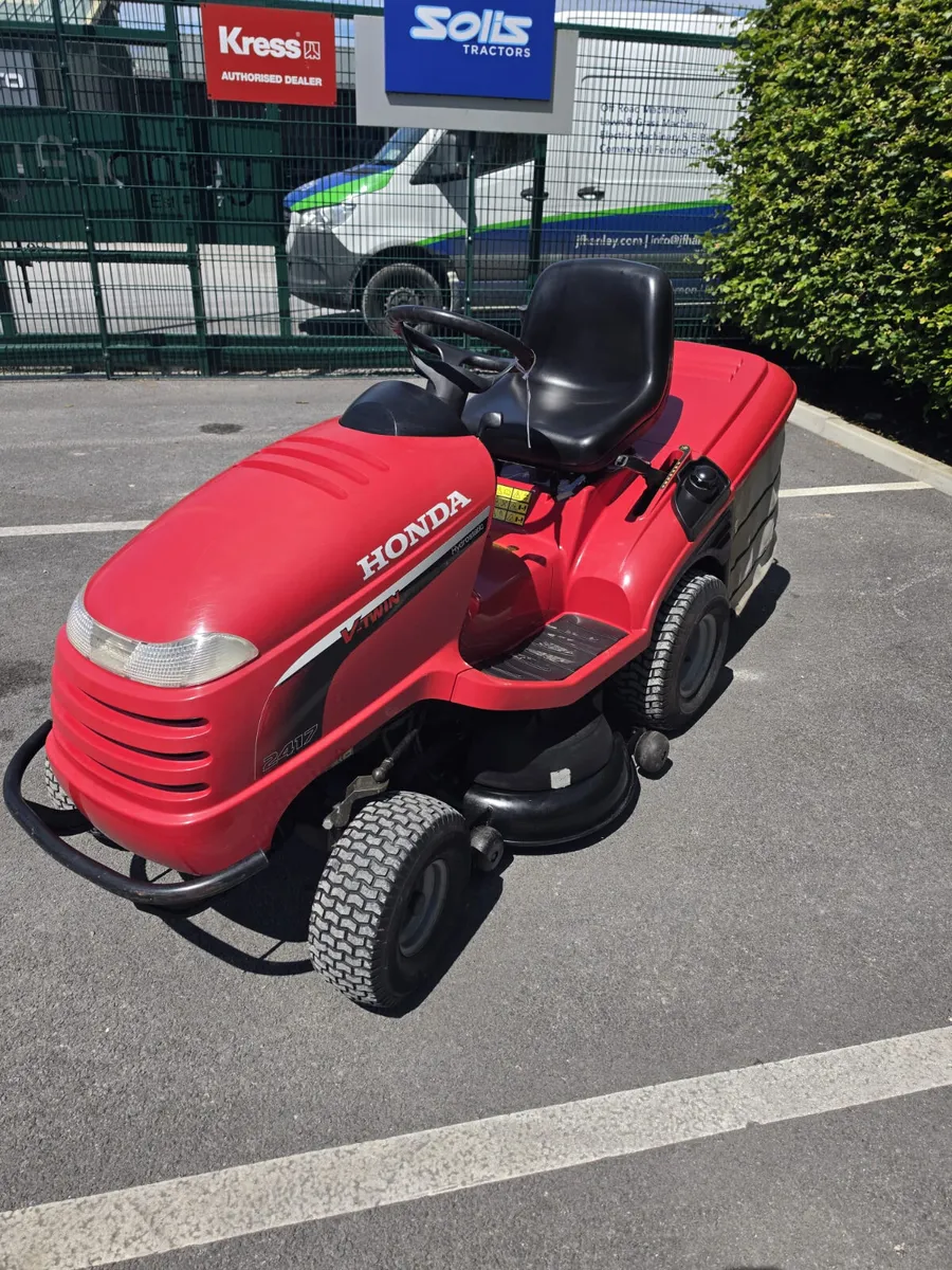 Honda HF2417 - Image 1