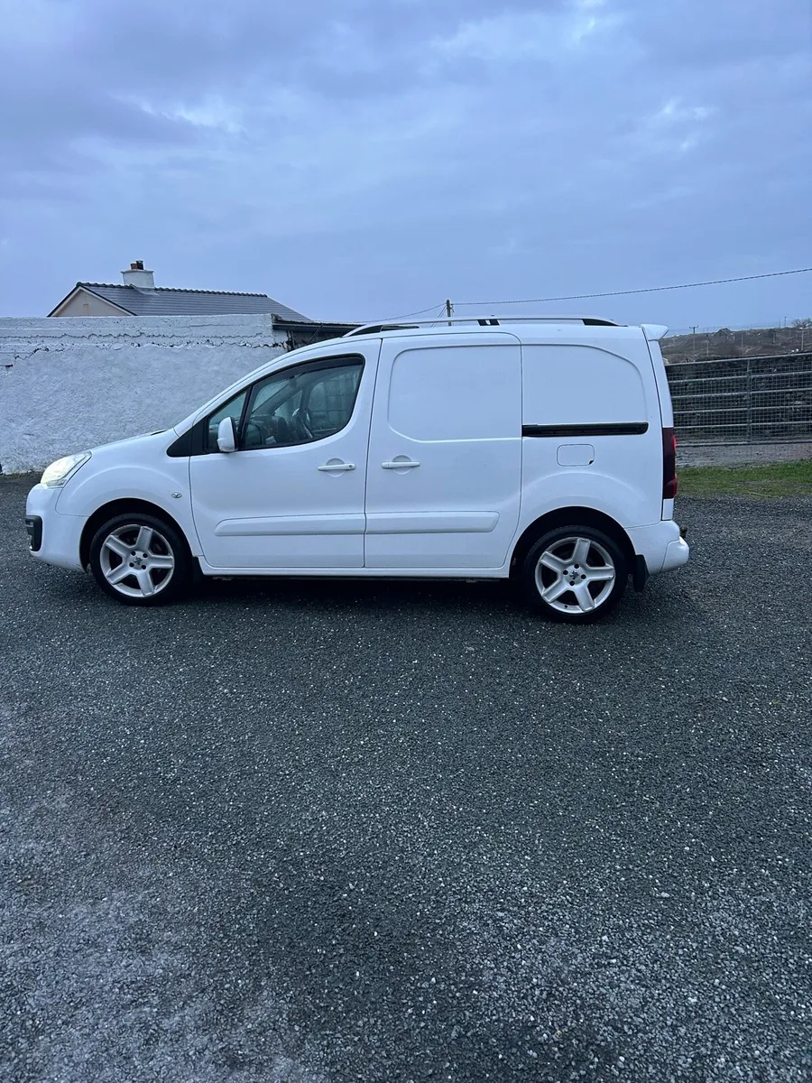 2016 Citroen Berlingo - Image 4