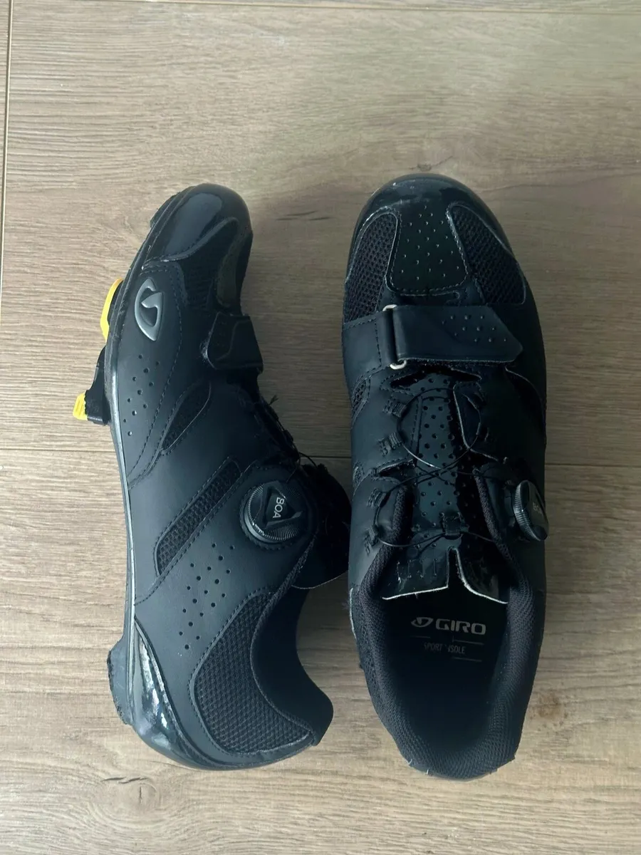Cycling shoes - Image 3
