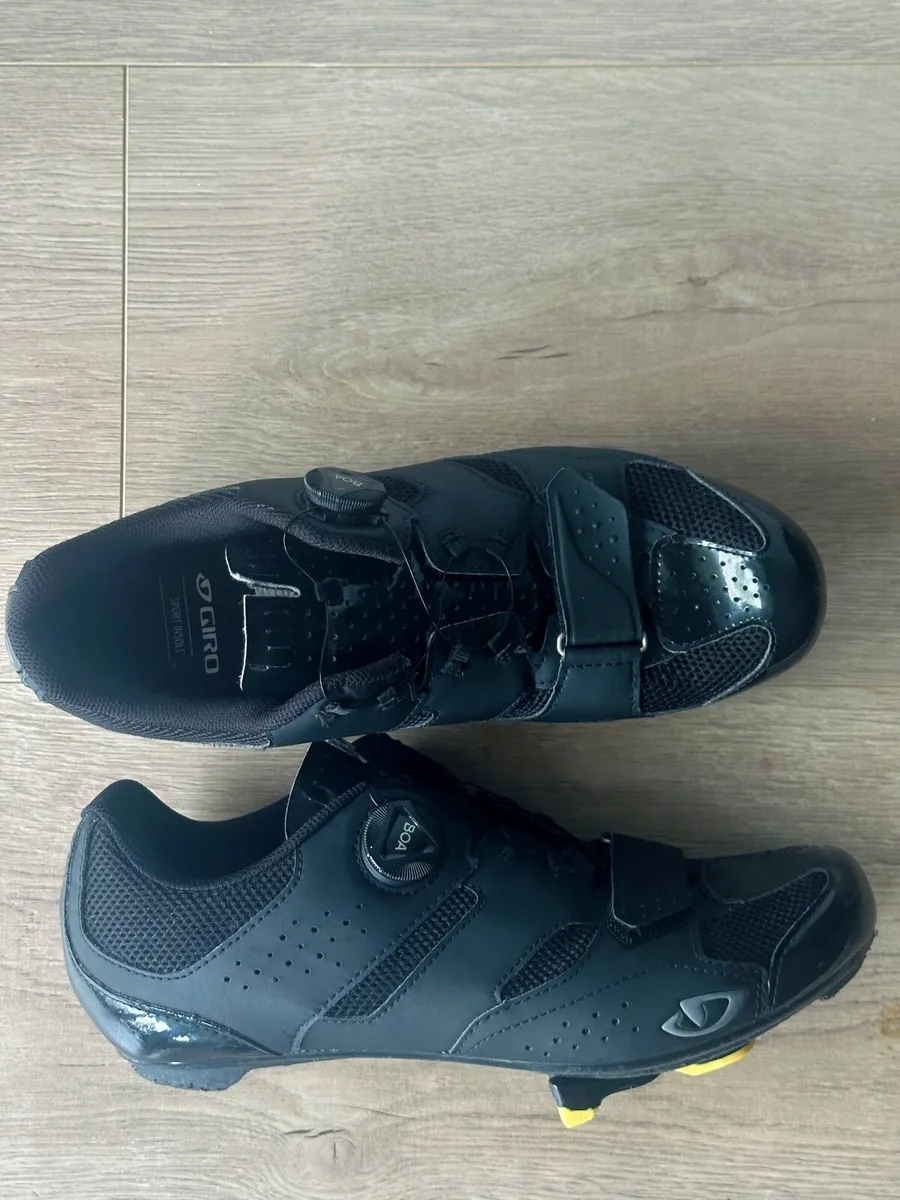 Cycling shoes - Image 2