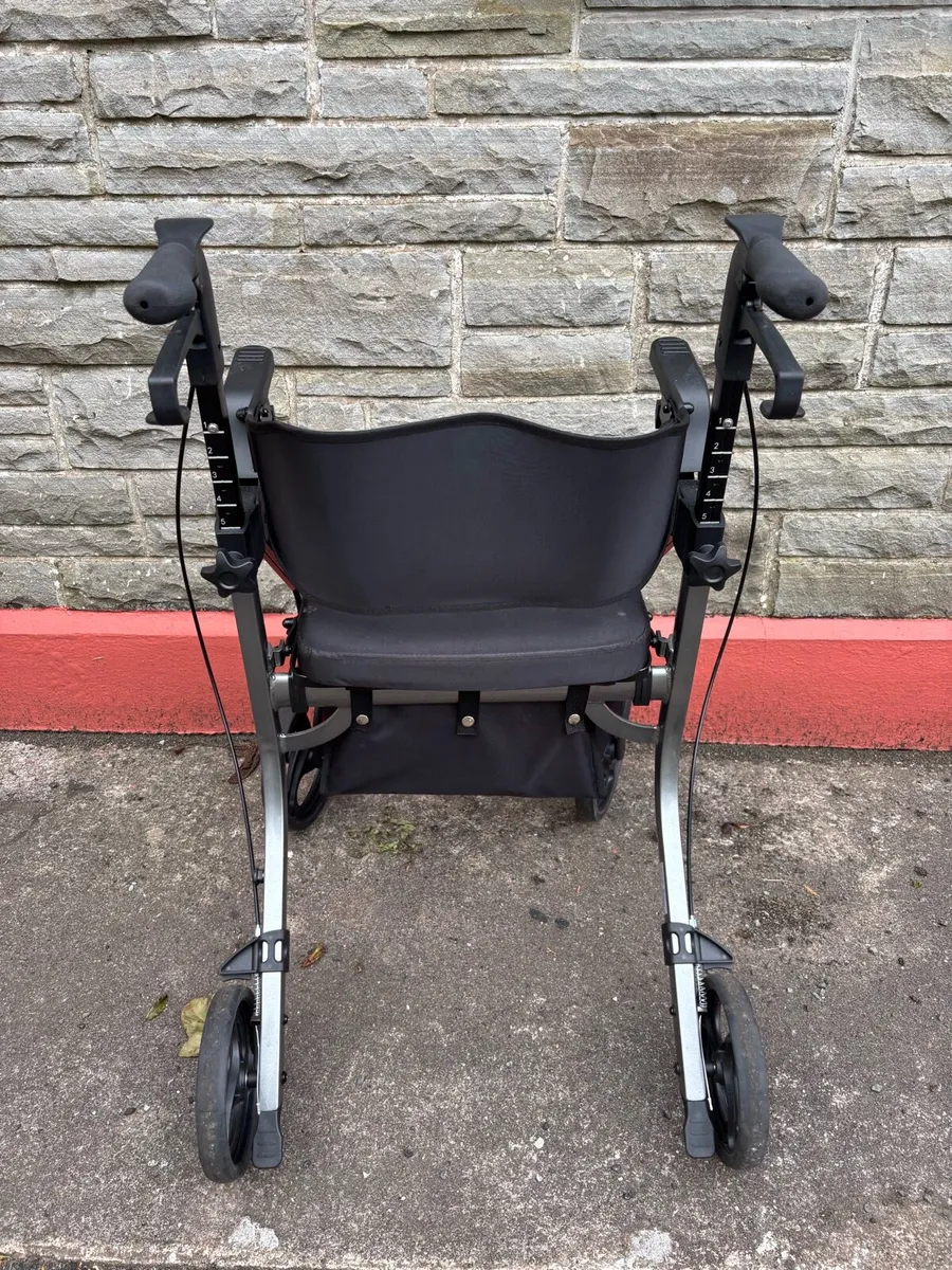Free Wheelchair - Image 2