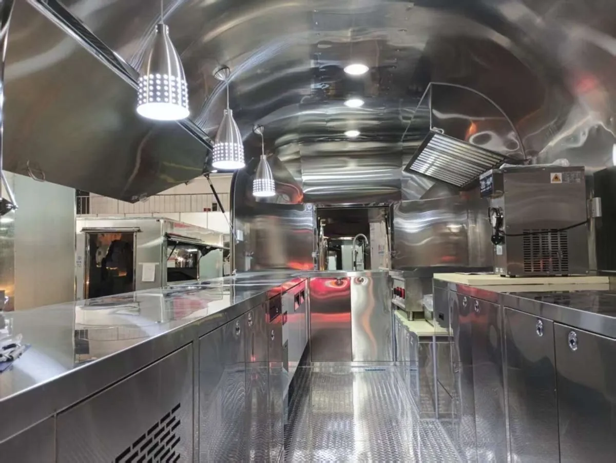 Food trailer - Image 2
