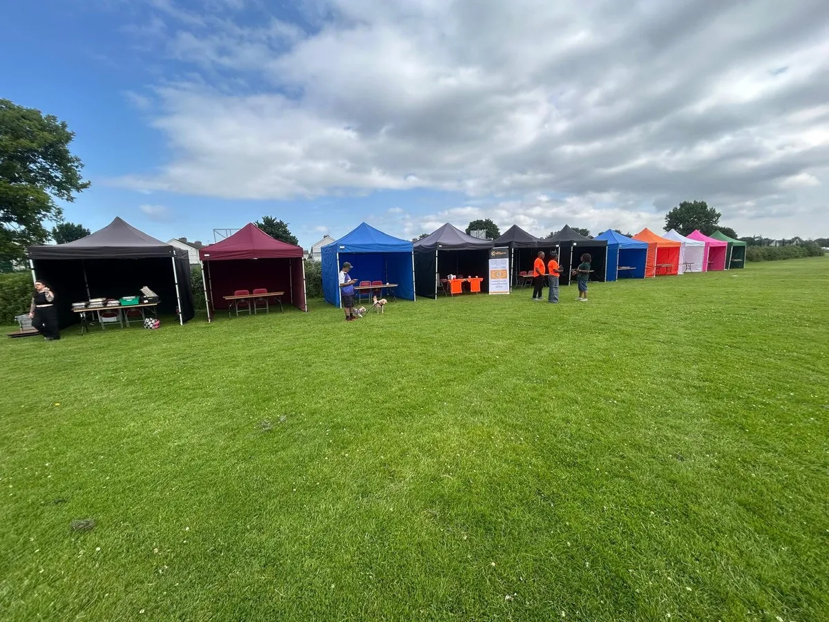 Pop up marquee/pop up tent - Image 3
