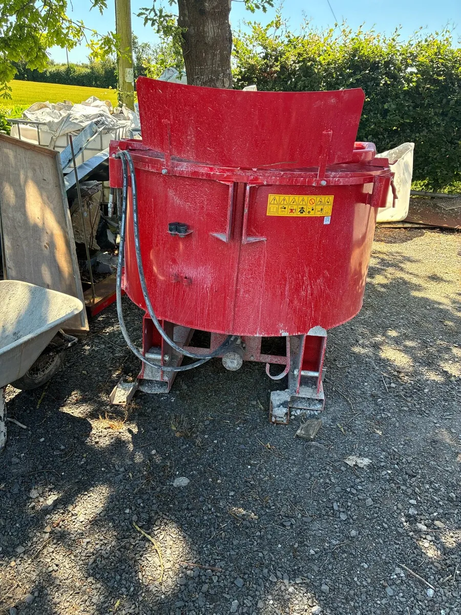 Concrete Pan mixer - Image 2