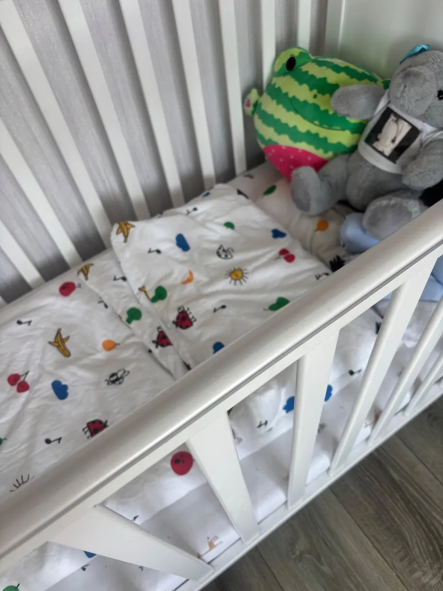 Baby cot - Image 4